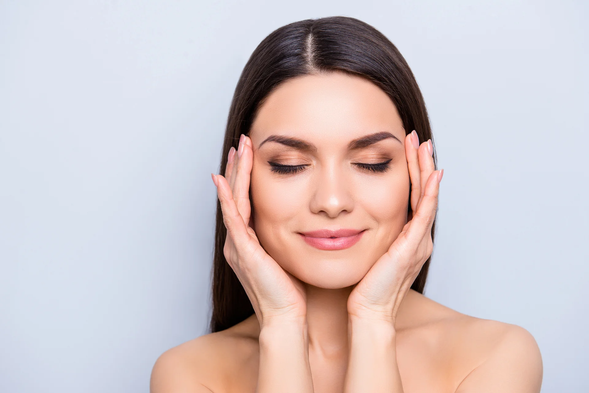 Dermaplaning at Home: Understanding the Risks and Limitations of Self-Treatment