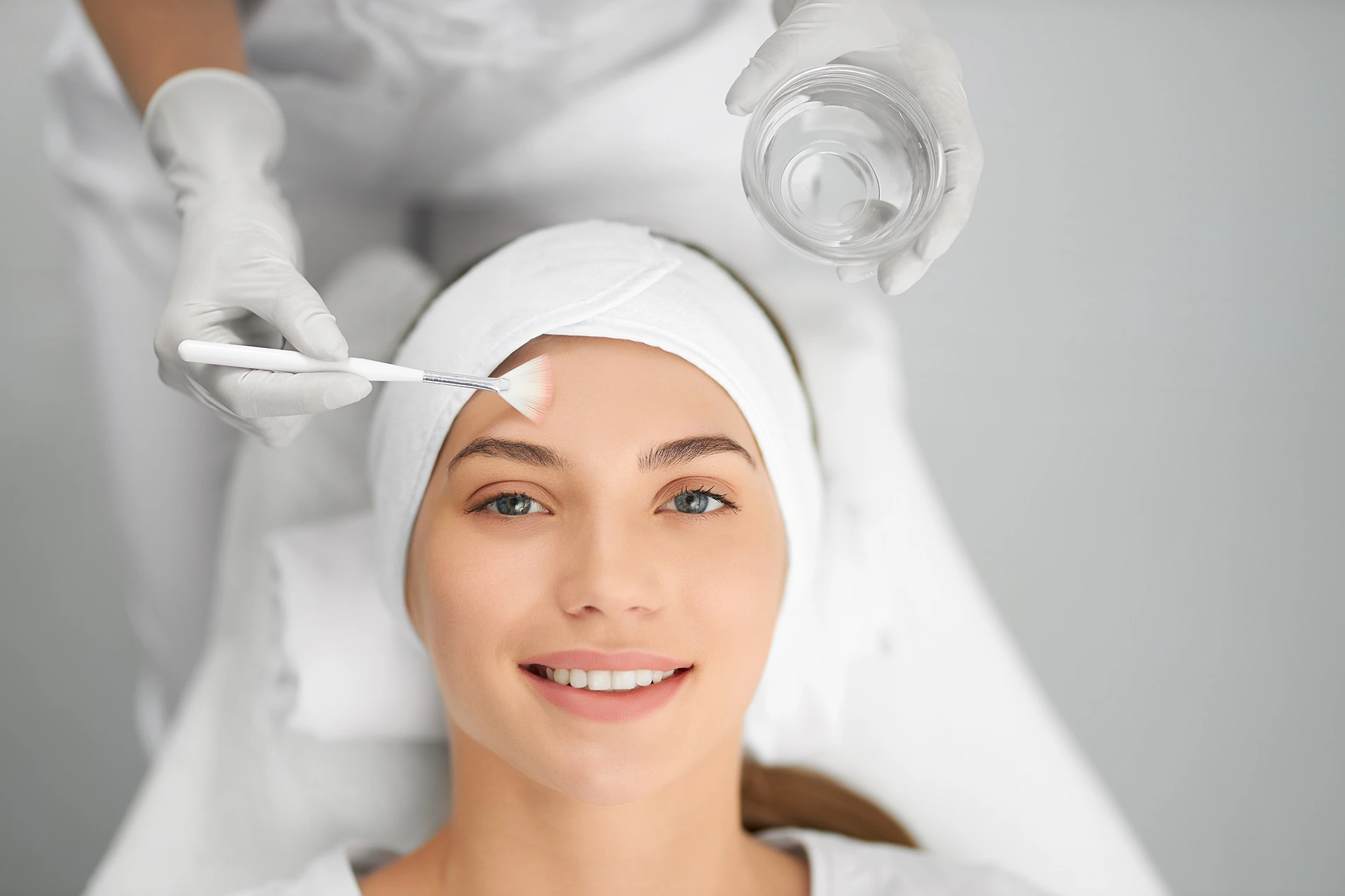 How Chemical Peels Can Reduce the Appearance of Stubborn Stretch Marks