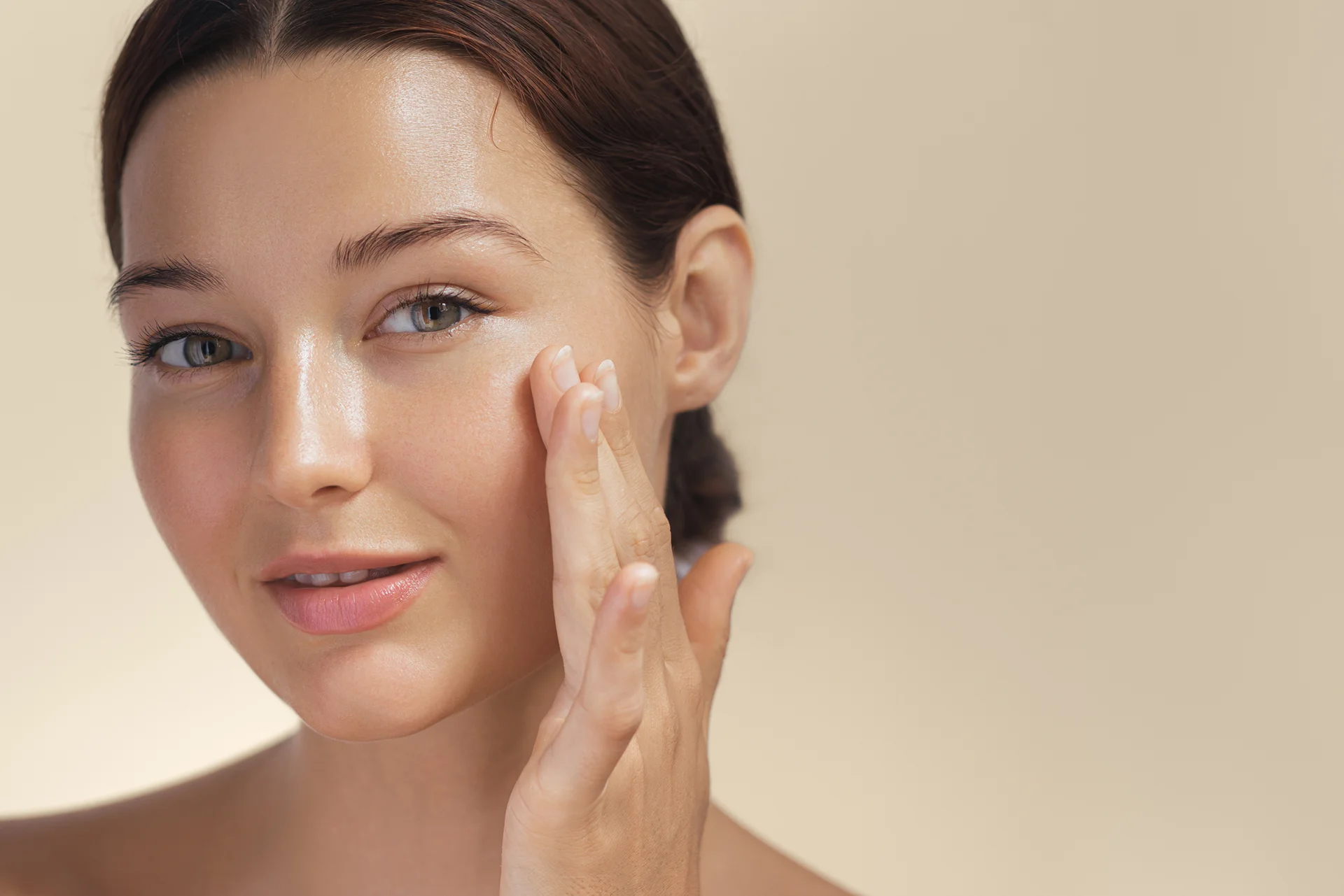 What to Put on Your Face Before Dermaplaning: A Comprehensive Guide