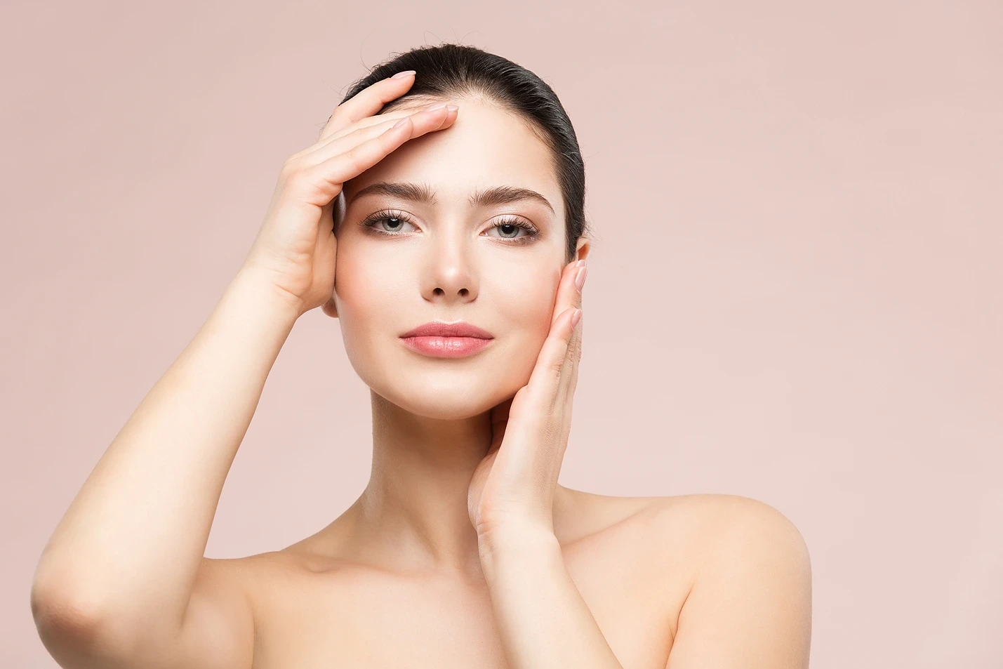 Does Dermaplaning Hurt? Debunking Myths and Unveiling the Benefits