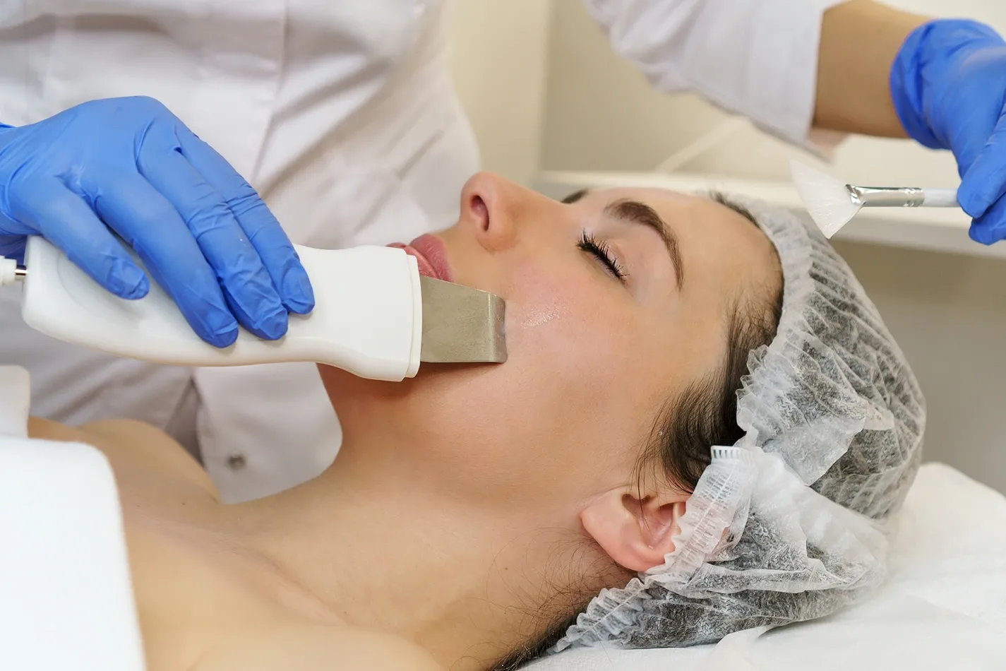Dermaplaning Steps: A Complete Guide