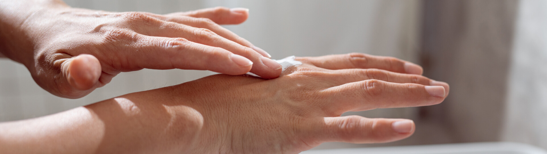 Hands